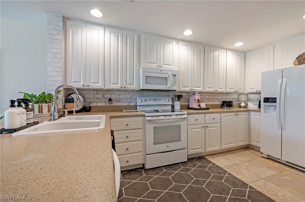 15594 Latitude Drive Bonita Springs FL 34135