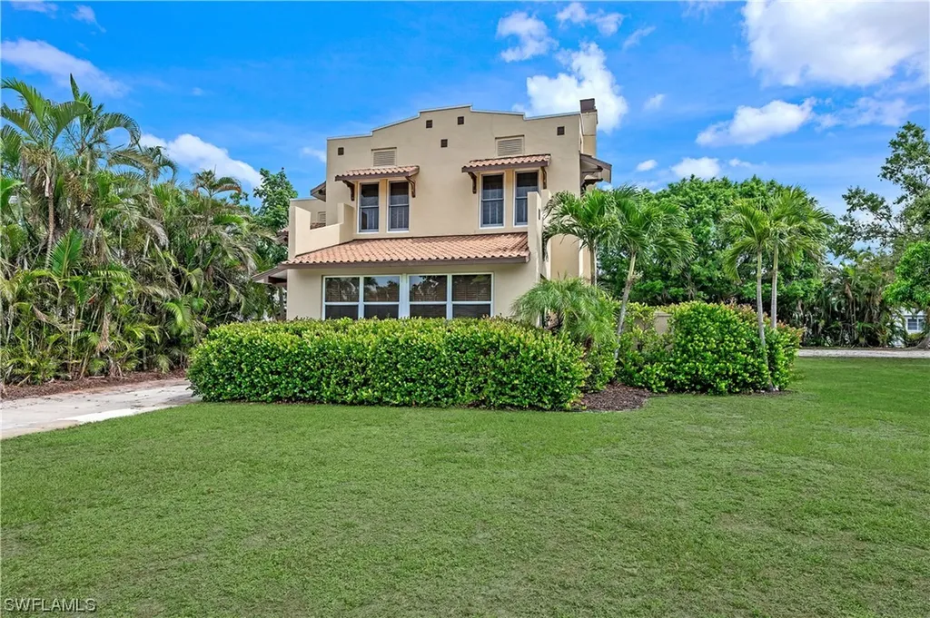 1441 Poinciana Avenue Fort Myers FL 33901