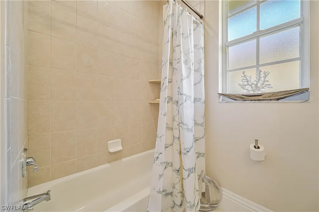 8365 Southwind Bay Circle Fort Myers FL 33908
