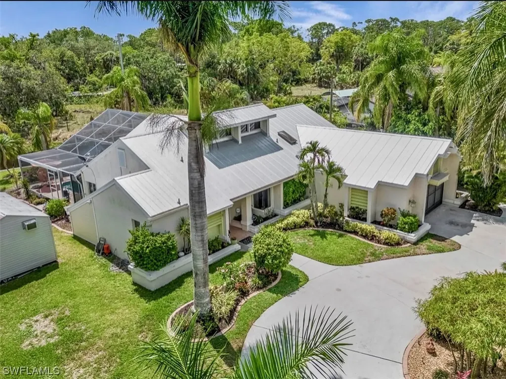 1801 Seminole Harbor Drive Alva FL 33920