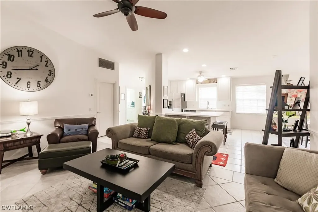 4067 Los Altos Court Naples FL 34109