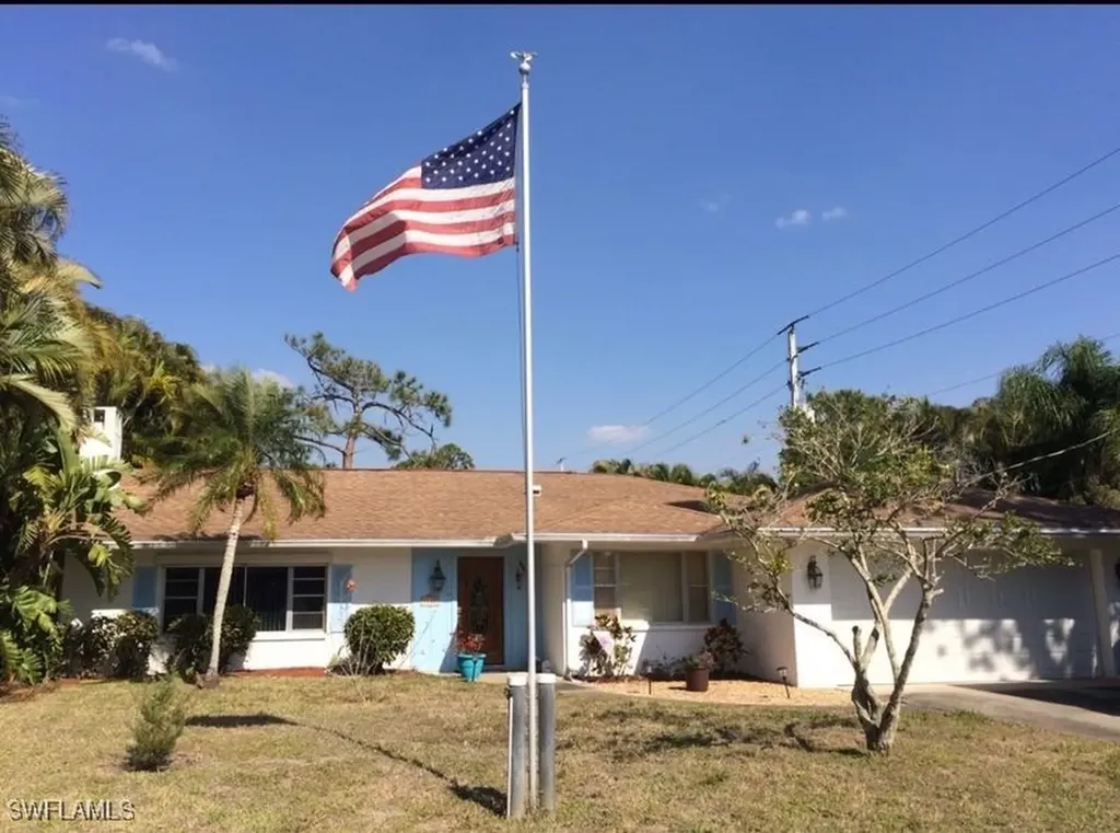 4688 Pembrooke Lane Bonita Springs FL 34134