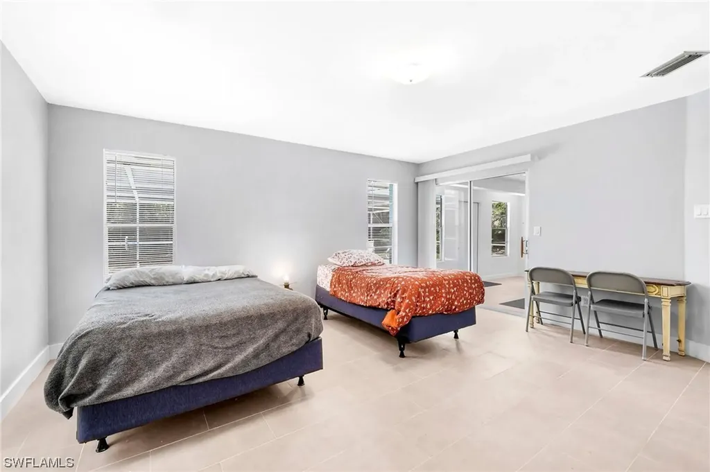 4688 Pembrooke Lane Bonita Springs FL 34134