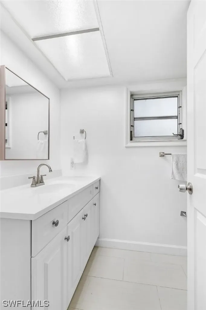 4688 Pembrooke Lane Bonita Springs FL 34134