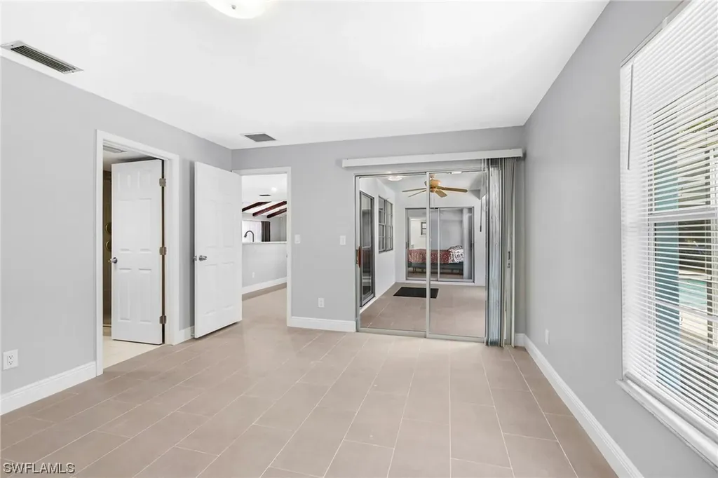 4688 Pembrooke Lane Bonita Springs FL 34134