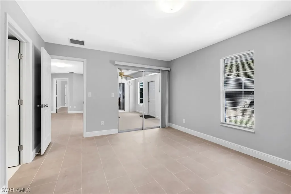 4688 Pembrooke Lane Bonita Springs FL 34134