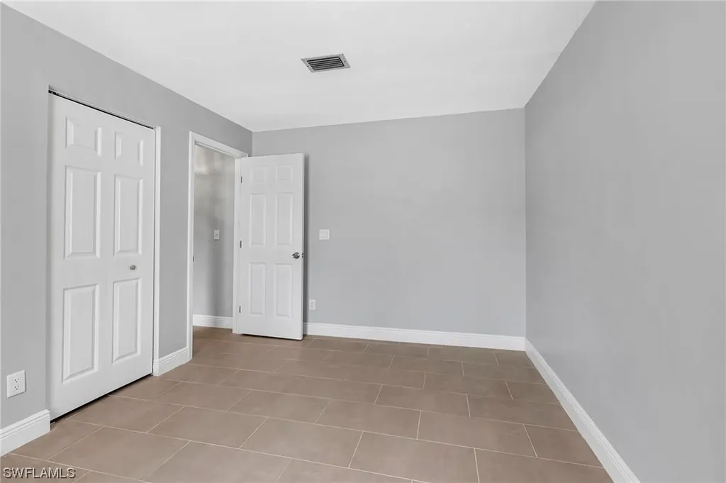 4688 Pembrooke Lane Bonita Springs FL 34134