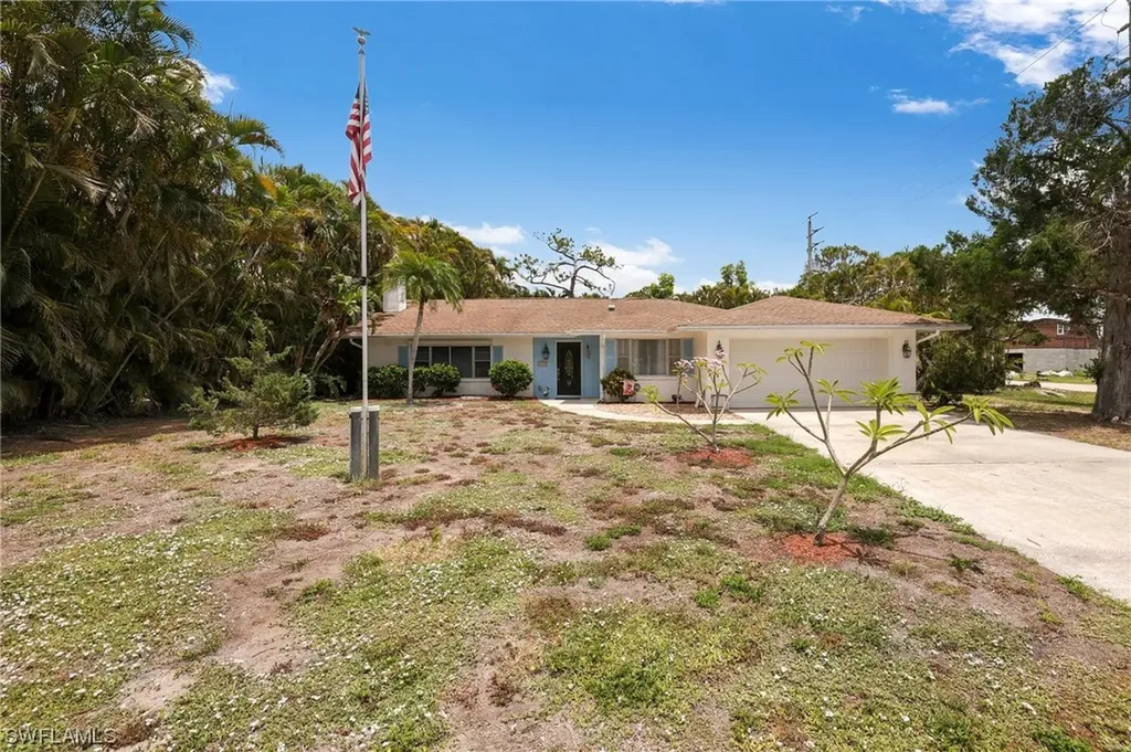 4688 Pembrooke Lane Bonita Springs FL 34134