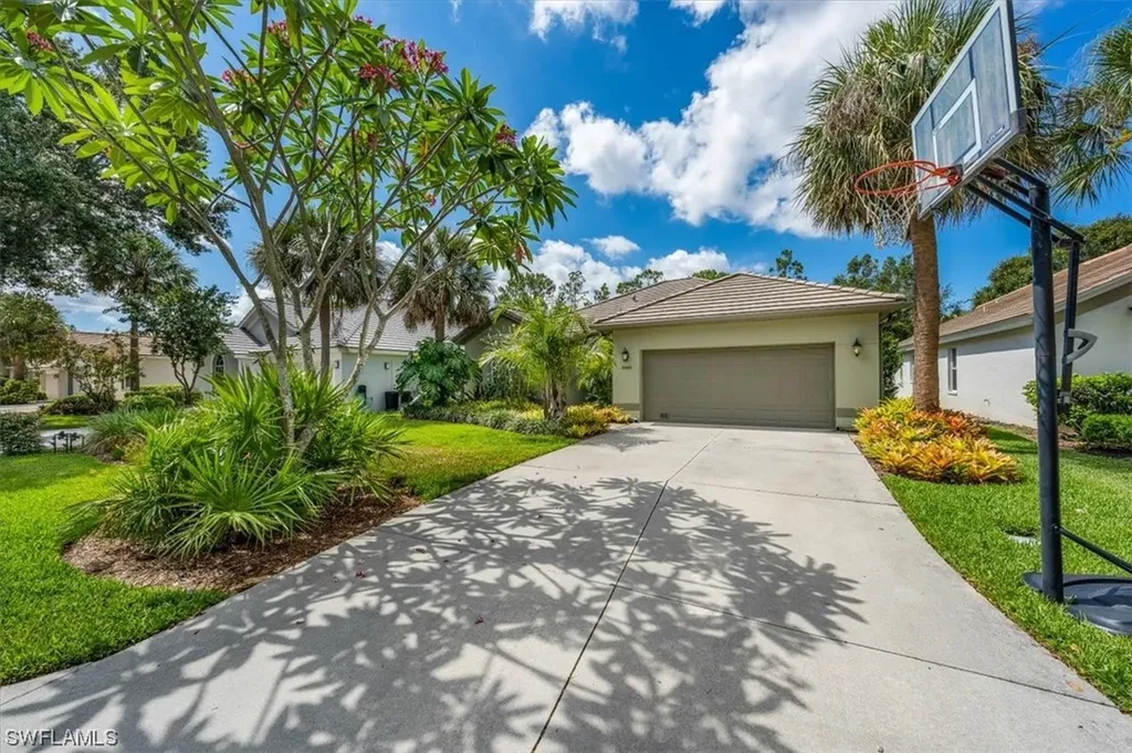 6445 Autumn Woods Boulevard Naples FL 34109