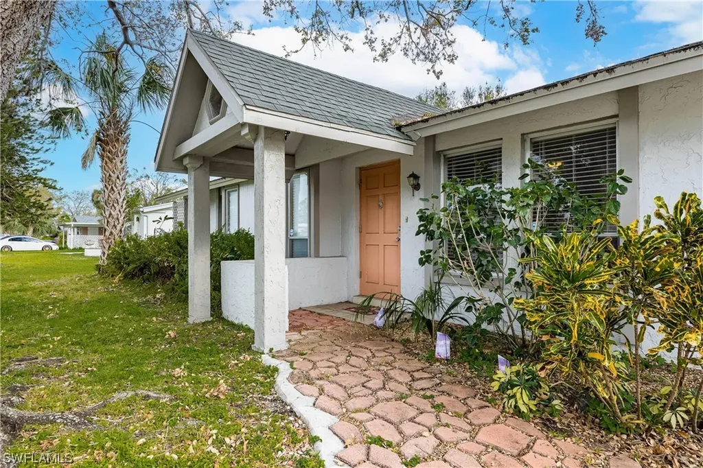 1812 Grace Avenue Fort Myers FL 33901