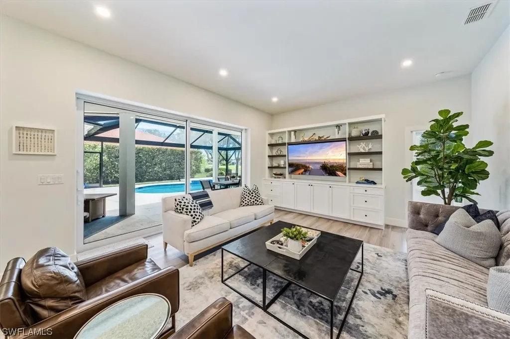 7991 Beaumont Court Naples FL 34109