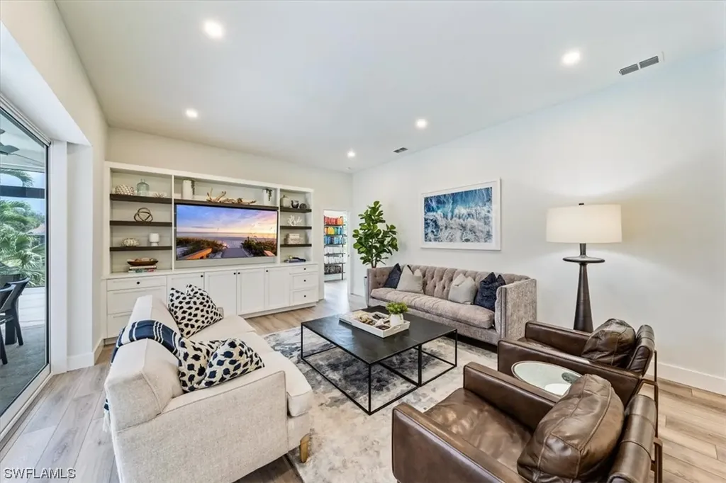 7991 Beaumont Court Naples FL 34109
