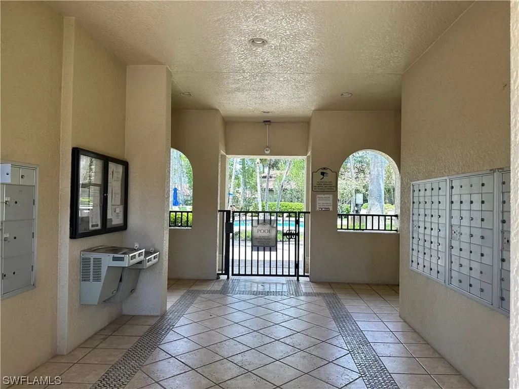 3141 Aviamar Circle Naples FL 34114