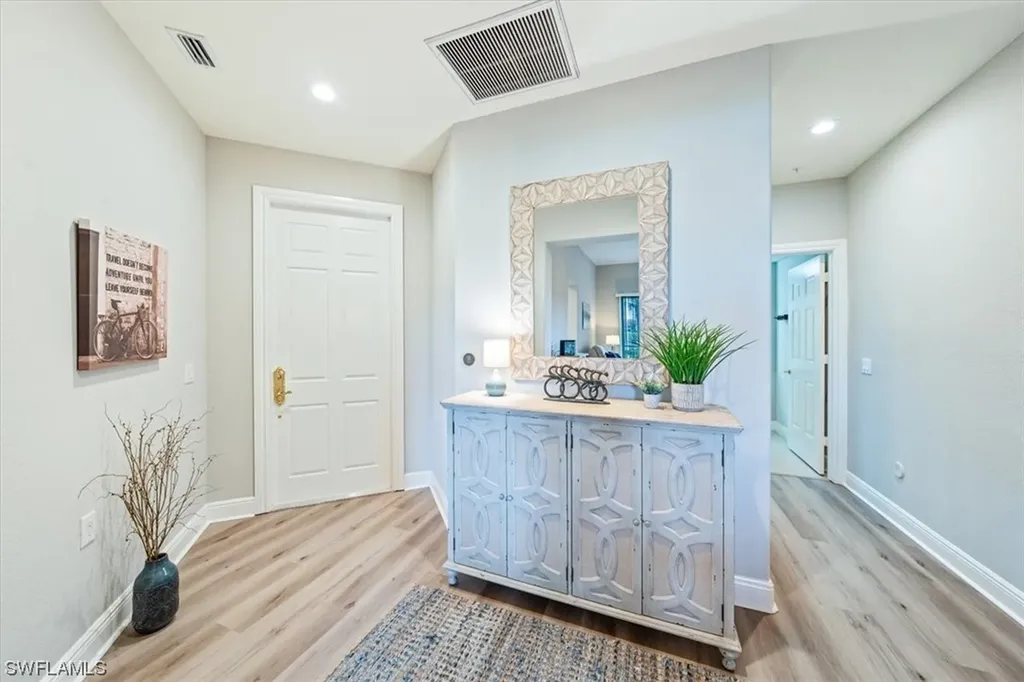 3141 Aviamar Circle Naples FL 34114