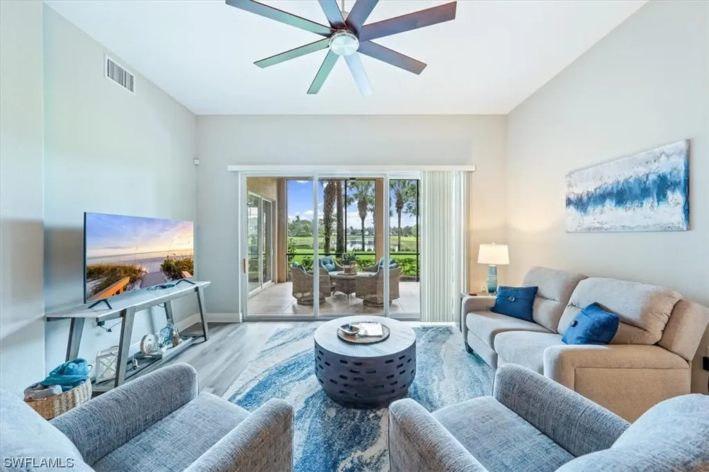 3141 Aviamar Circle Naples FL 34114