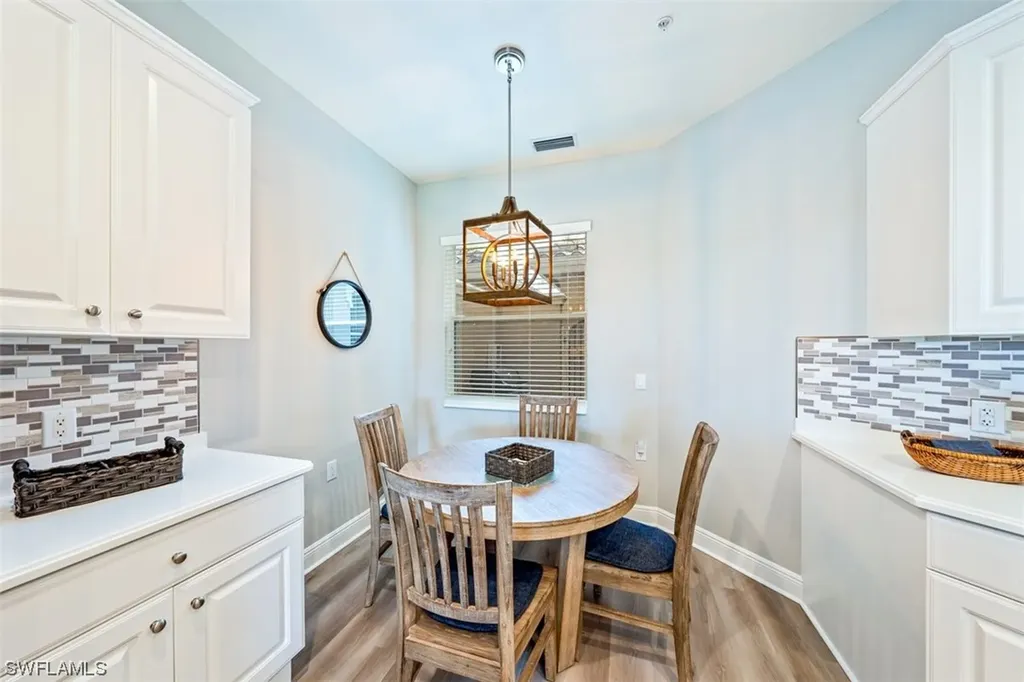 3141 Aviamar Circle Naples FL 34114