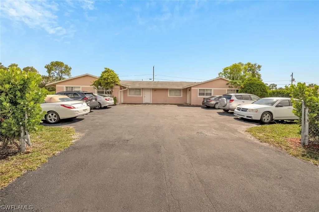 2571 47th Terrace SW Naples FL 34116