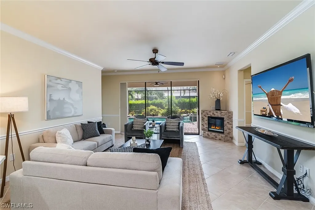 3926 Sapphire Way Naples FL 34114