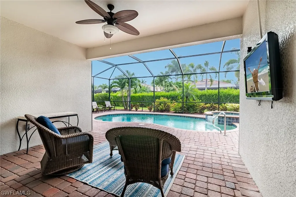 3926 Sapphire Way Naples FL 34114