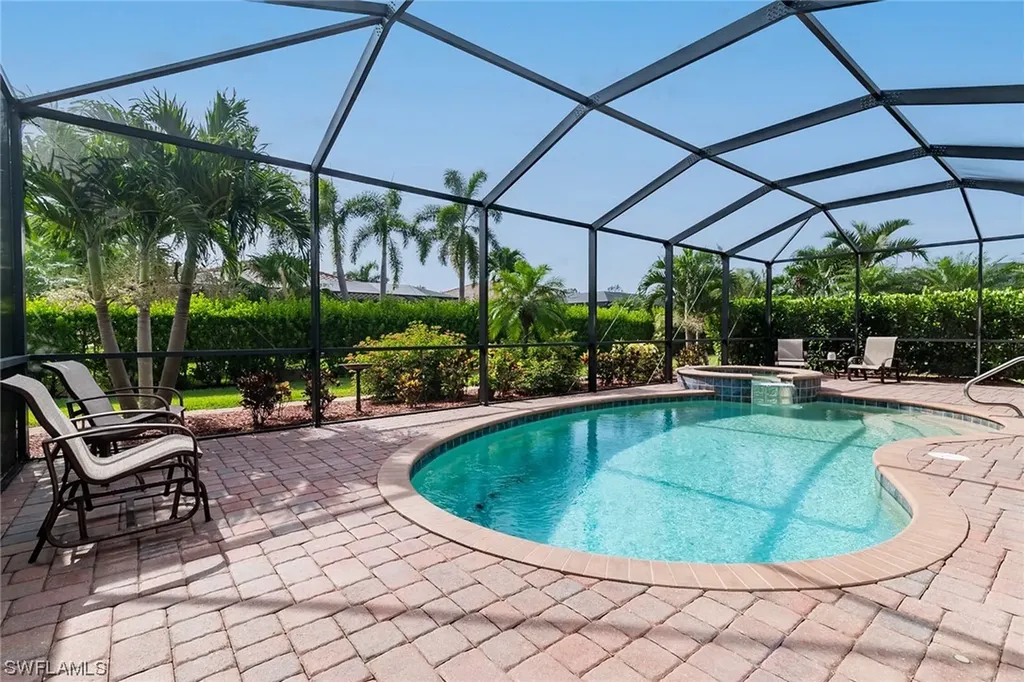 3926 Sapphire Way Naples FL 34114