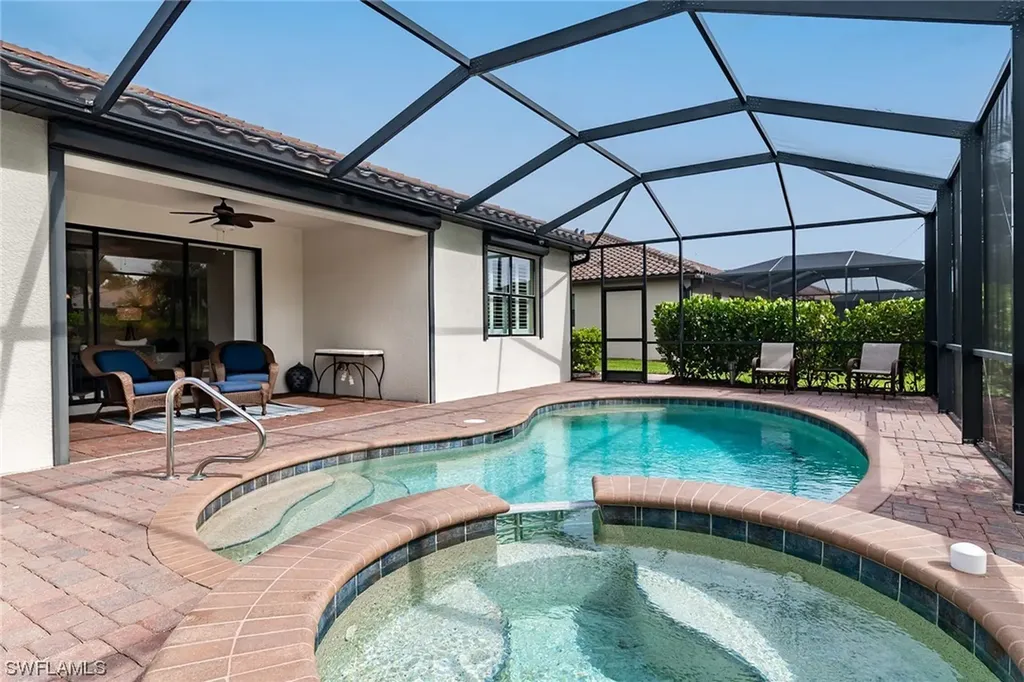 3926 Sapphire Way Naples FL 34114