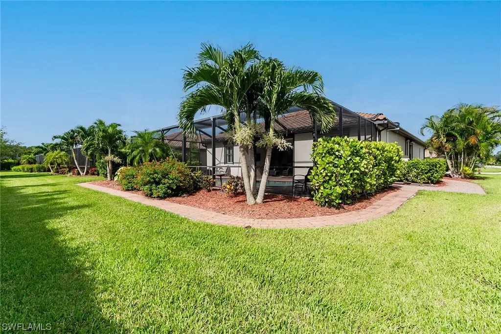 3926 Sapphire Way Naples FL 34114