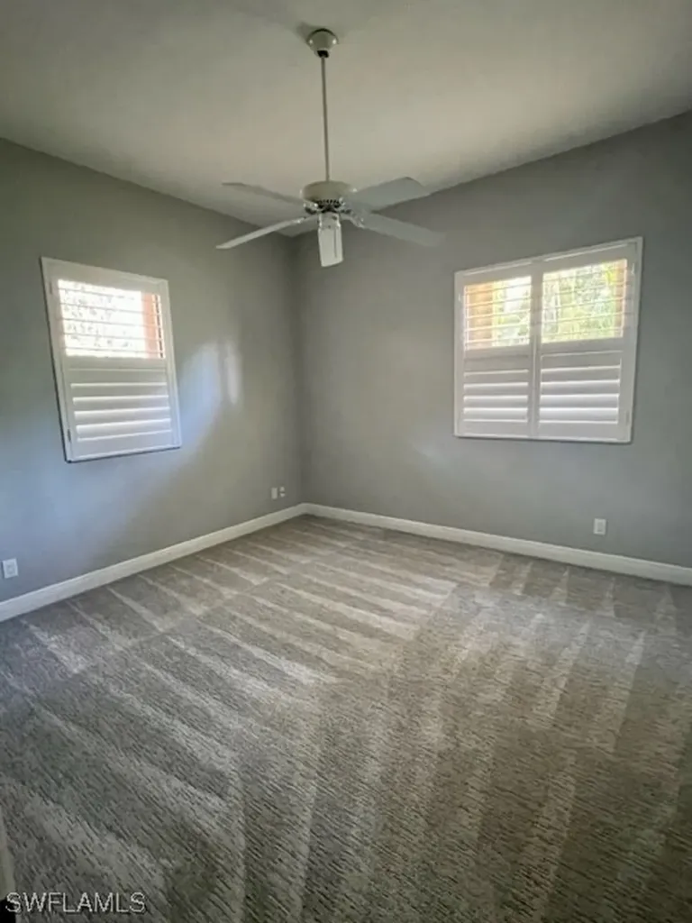 1915 Manchester Circle Naples FL 34109
