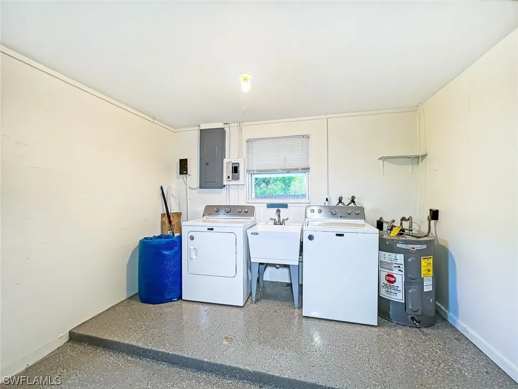 875 Dean Way Fort Myers FL 33919
