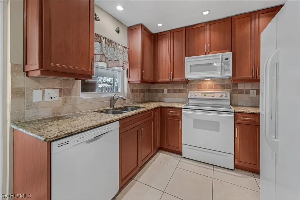 25 4th Street Bonita Springs FL 34134