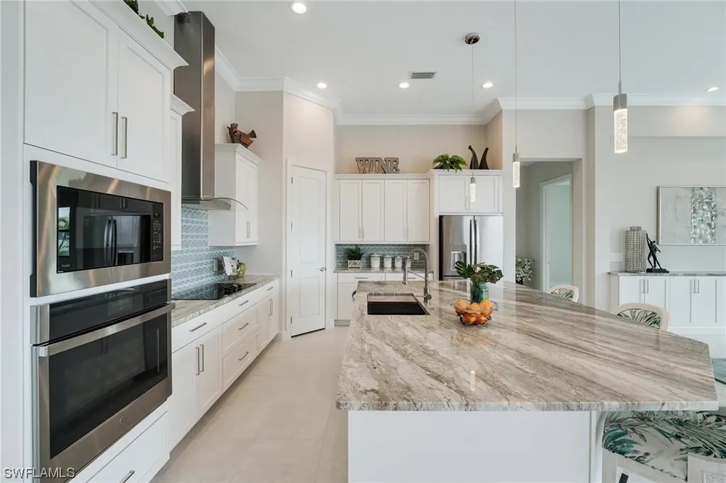 2545 Surfside Boulevard Cape Coral FL 33914