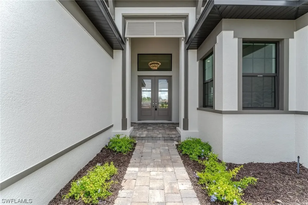 2545 Surfside Boulevard Cape Coral FL 33914