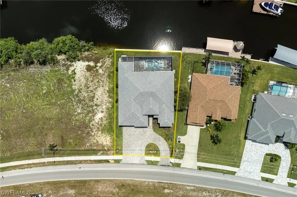2545 Surfside Boulevard Cape Coral FL 33914