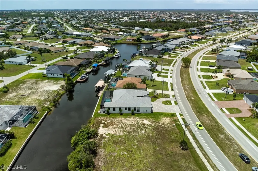 2545 Surfside Boulevard Cape Coral FL 33914