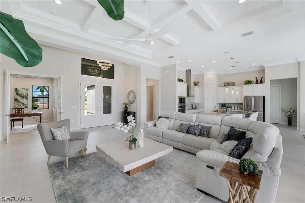 2545 Surfside Boulevard Cape Coral FL 33914