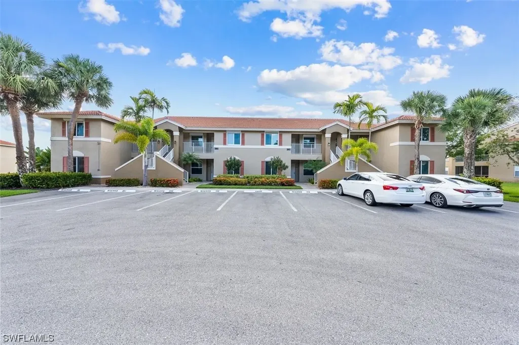 6720 Huntington Lakes Circle Naples FL 34119
