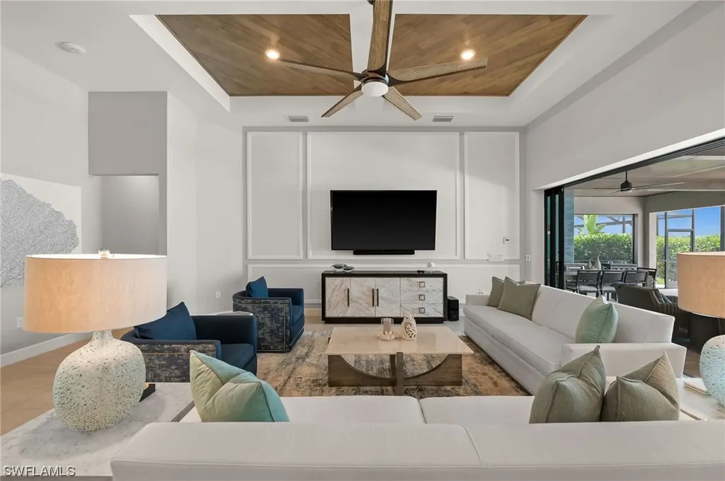 19369 Aqua Shore Drive Fort Myers FL 33913
