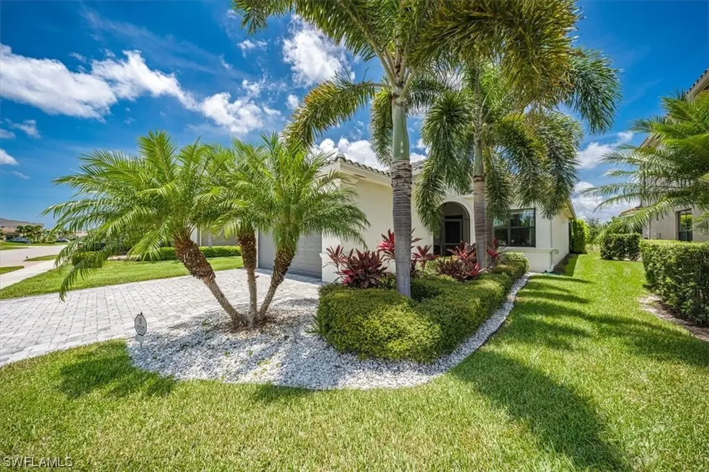 4121 Amelia Way Naples FL 34119