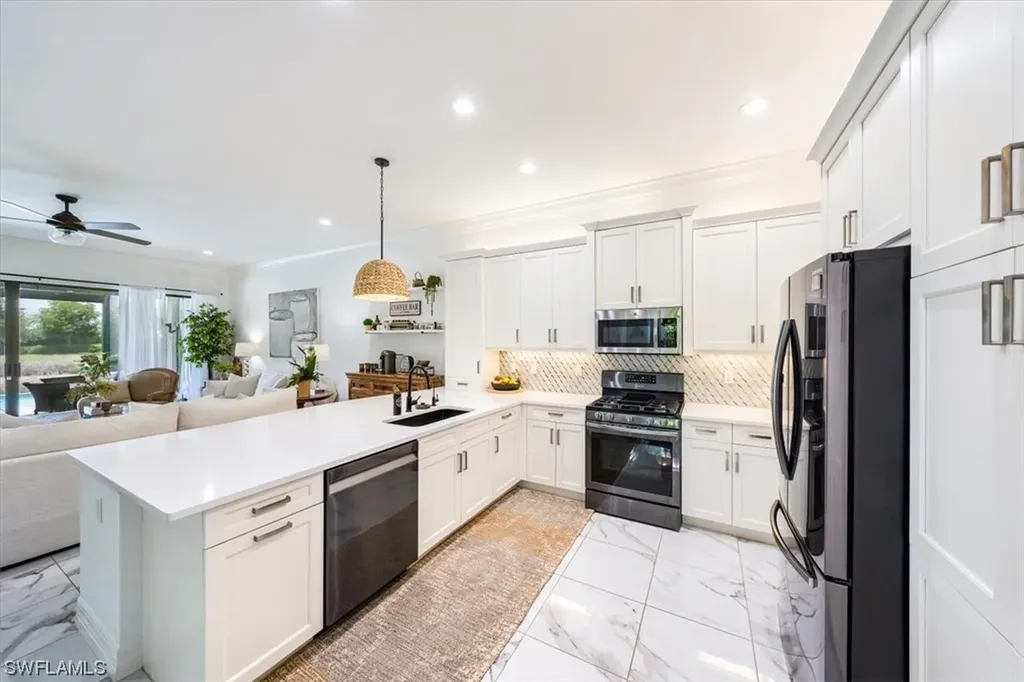 4121 Amelia Way Naples FL 34119