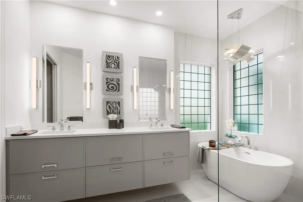 1438 Borghese Lane Naples FL 34114