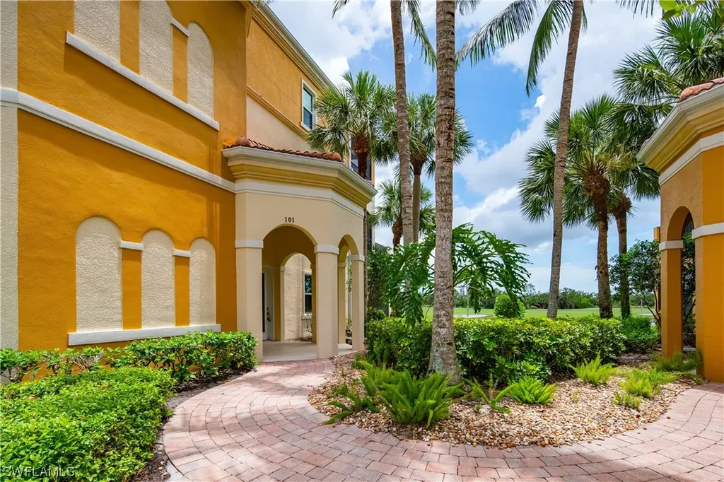 1438 Borghese Lane Naples FL 34114