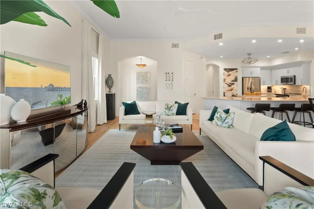 1438 Borghese Lane Naples FL 34114