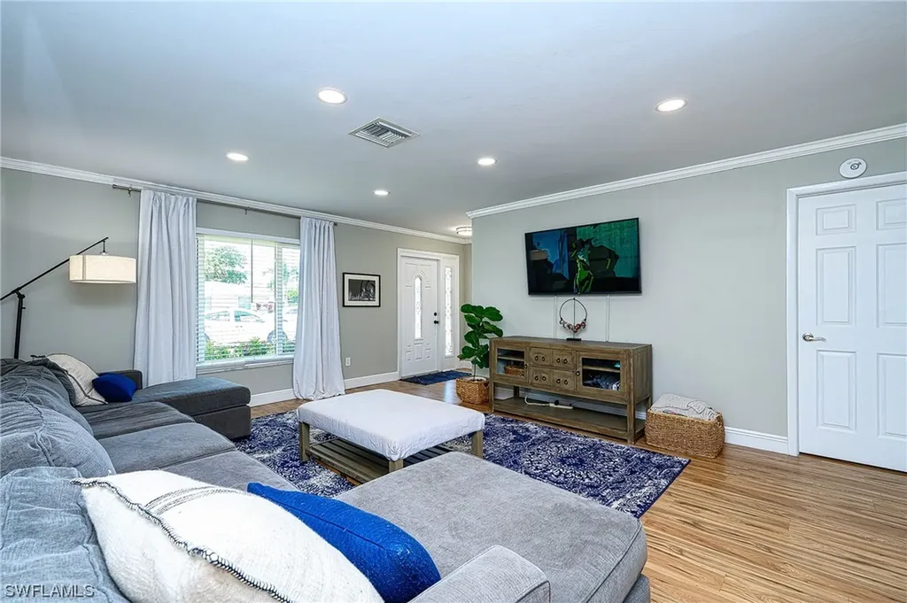 3495 Santiago Way Naples FL 34105