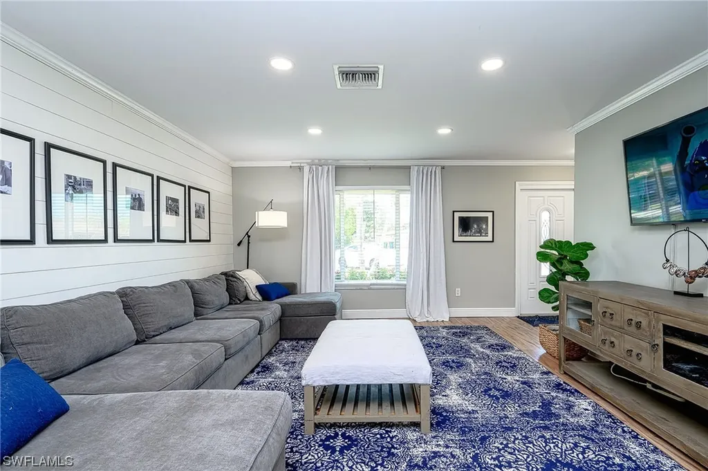 3495 Santiago Way Naples FL 34105