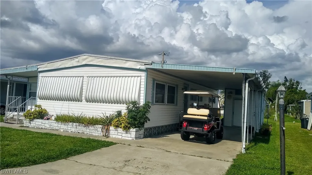 2774 Wedgewood Drive North Fort Myers FL 33917