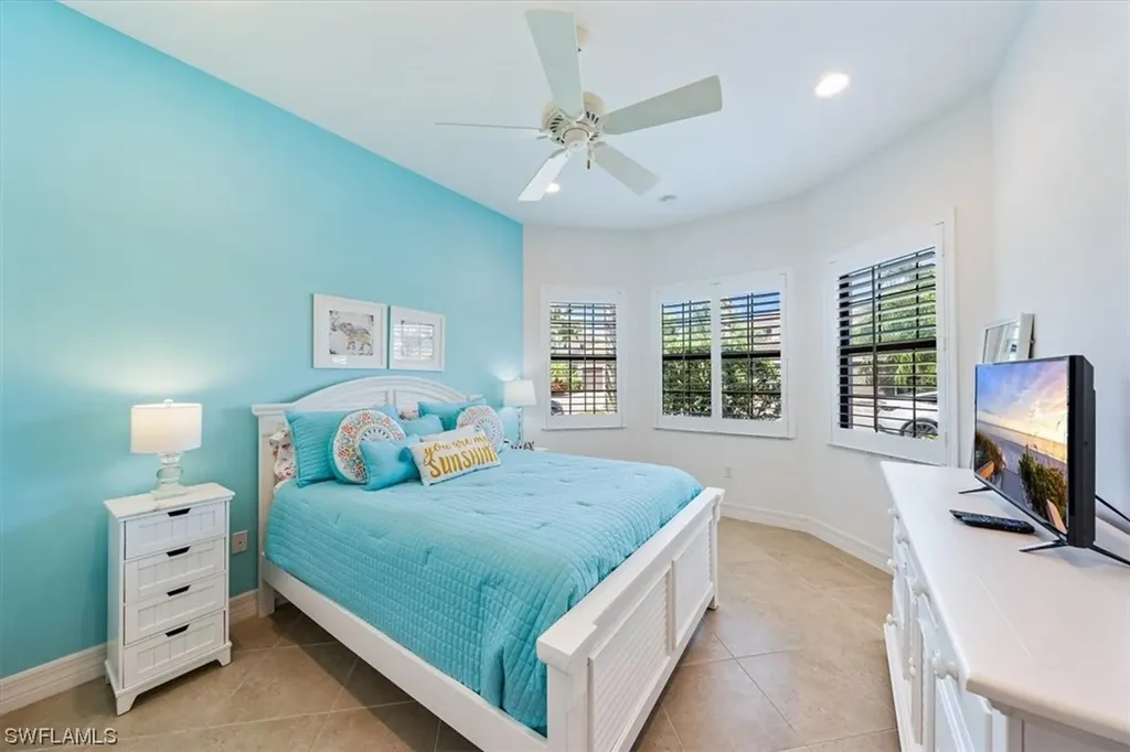 13779 Luna Drive Naples FL 34109