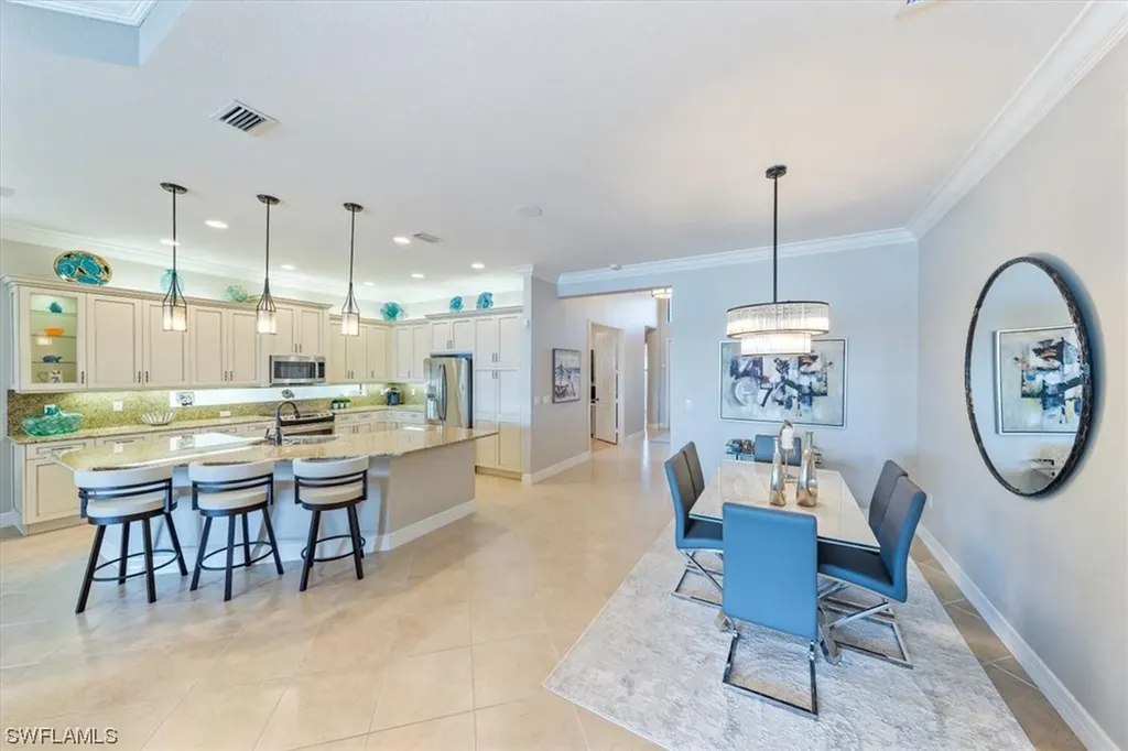 13779 Luna Drive Naples FL 34109