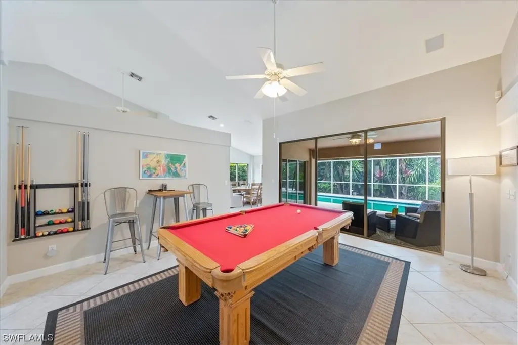 1517 Kenridge Place Naples FL 34104