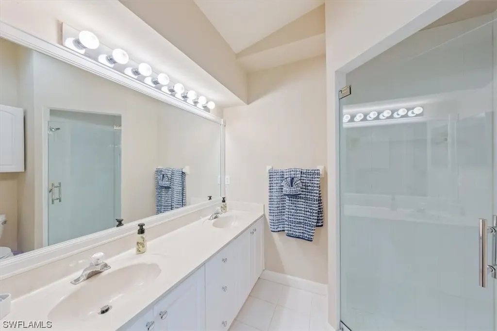1517 Kenridge Place Naples FL 34104