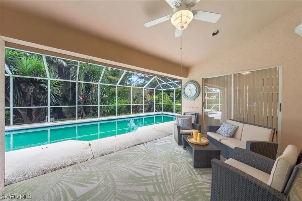 1517 Kenridge Place Naples FL 34104