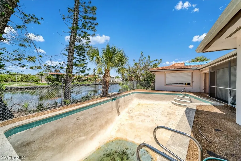 803 Lindgren Boulevard Sanibel FL 33957